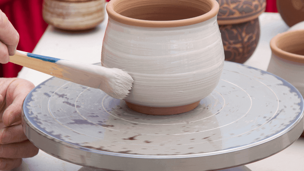 Can You Make Pottery Without A Wheel?