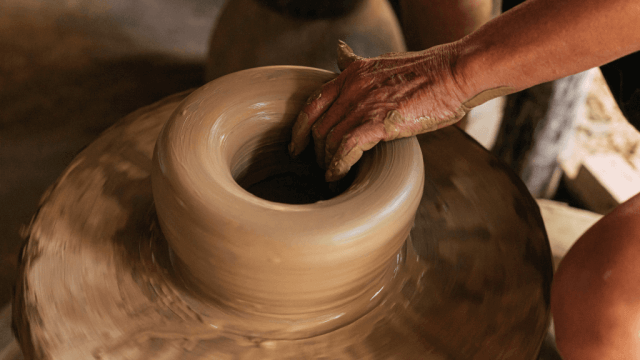 How To Tell If Pottery Is Antique?