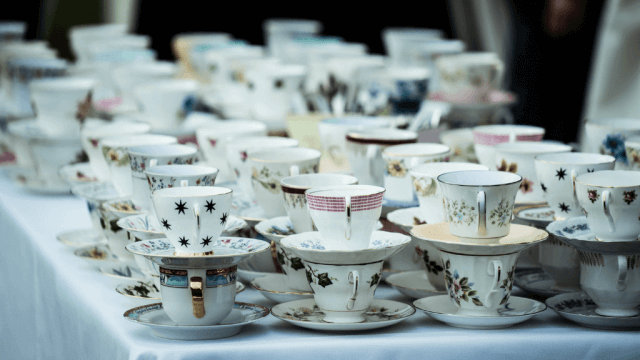 What Is Bone China Pottery